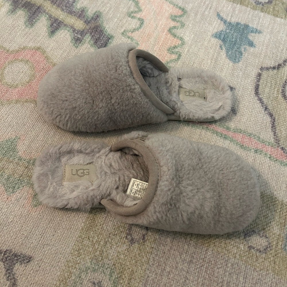 Ugg slippers